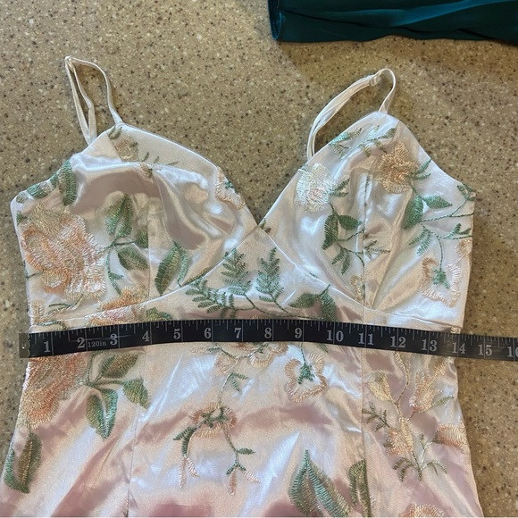 NWOT Lulus Dainty Dreaming White Floral Embroidered Slip Midi Dress - Picture 7 of 11